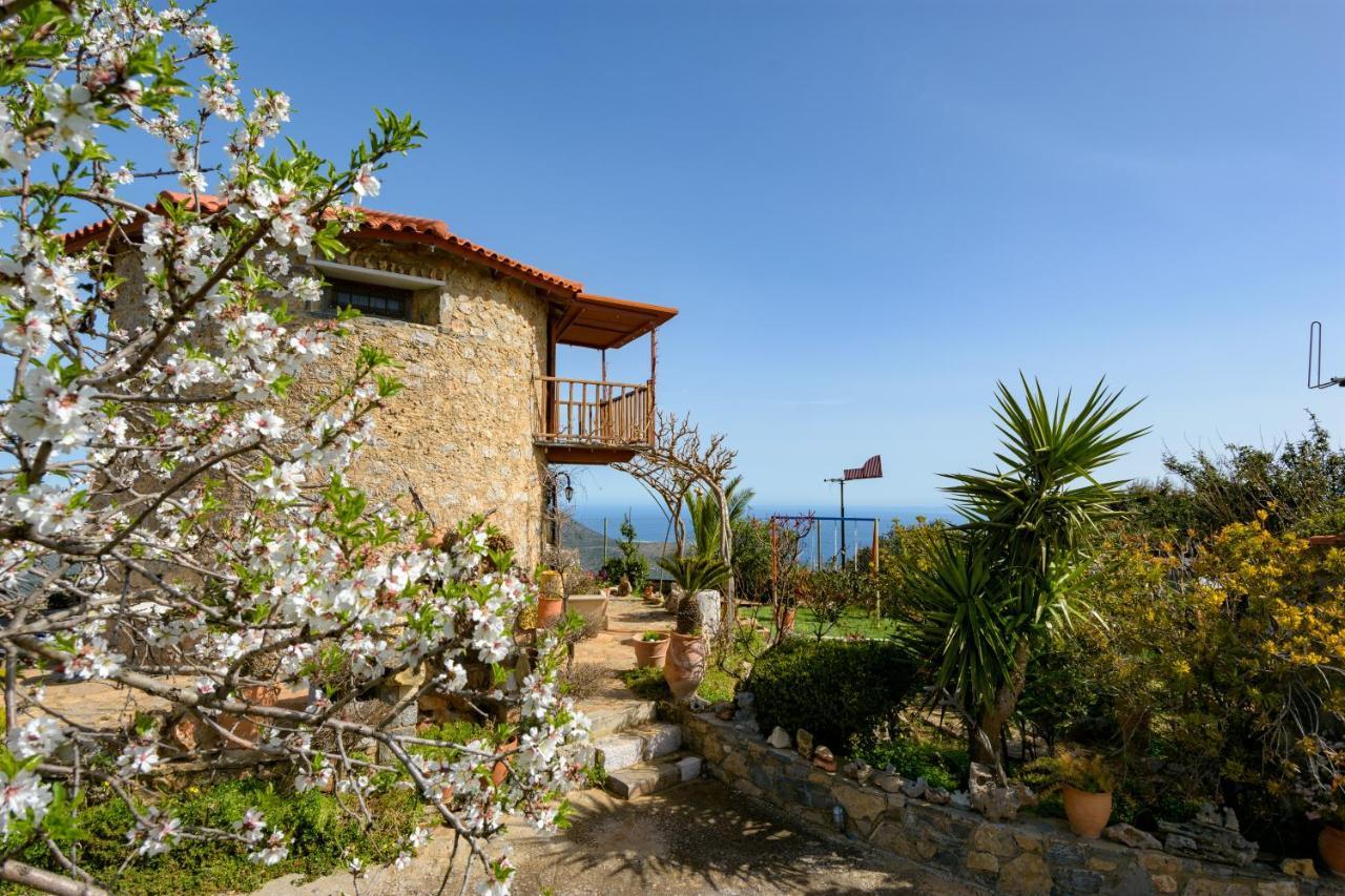 Traditional Windmill-Milos Kroustas Exterior photo